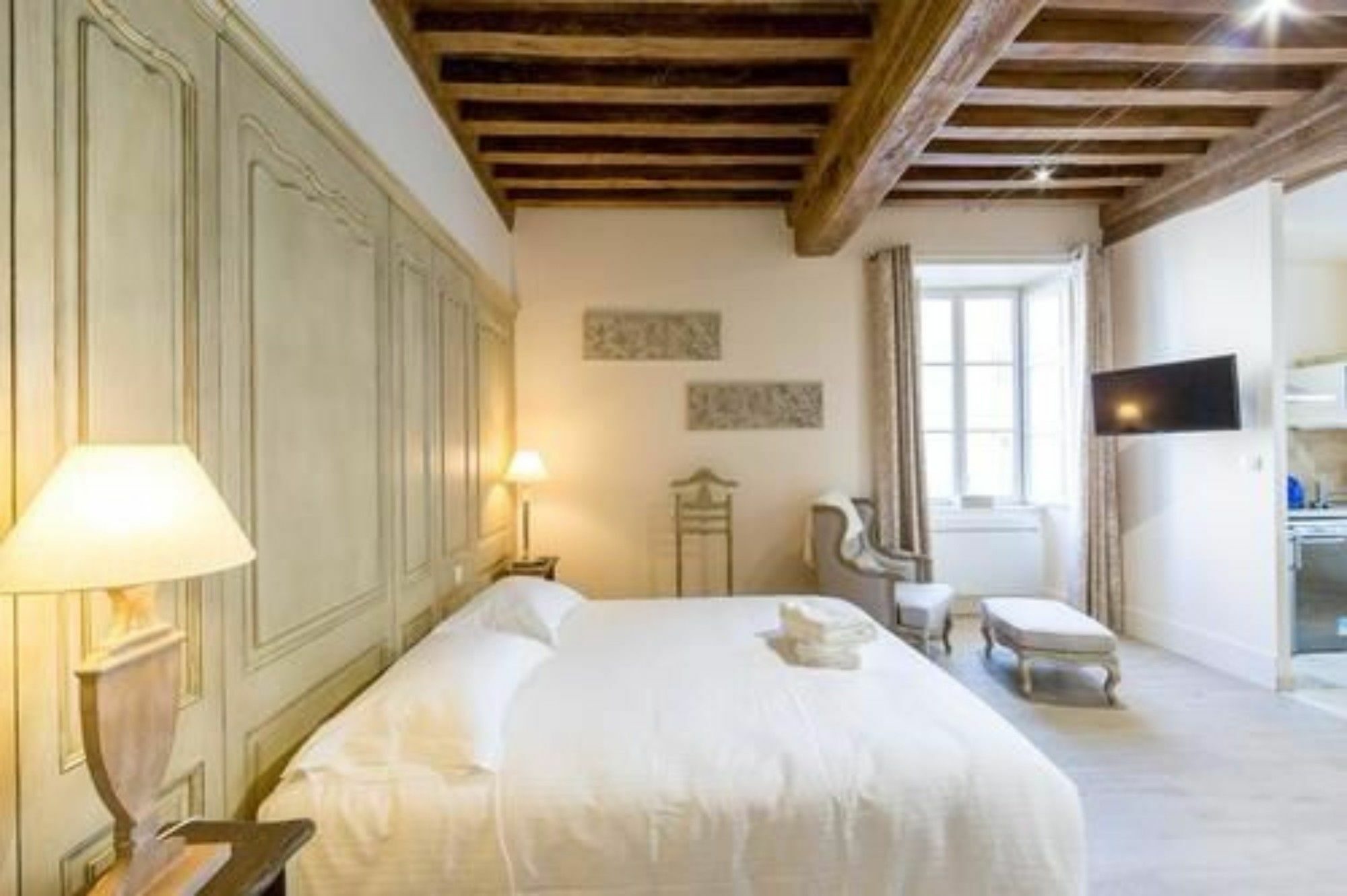 Le Cara Seheiah 1D Bed & Breakfast Beaune  Exterior foto